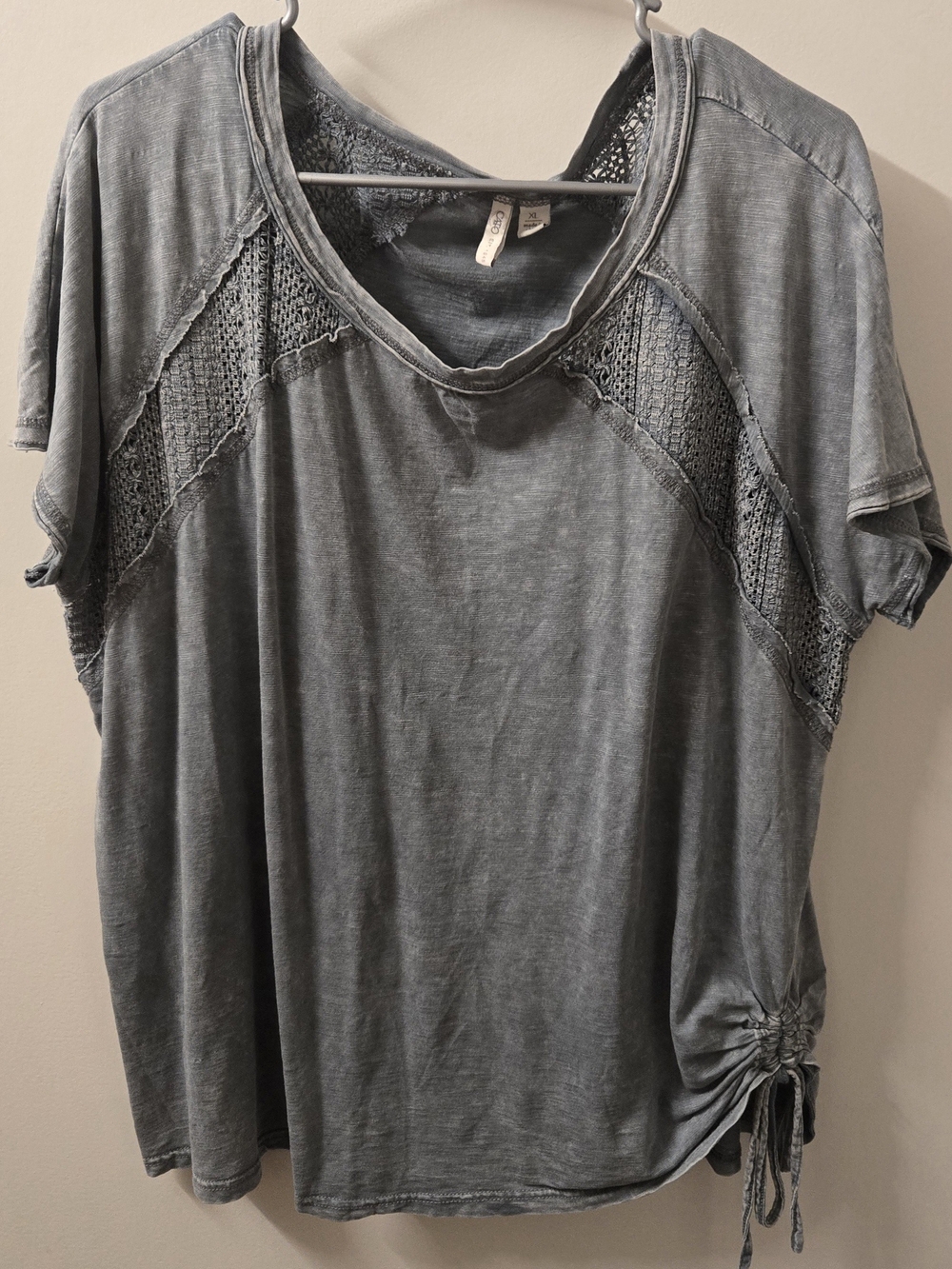 Cato Washed Gray Short Sleeve Top with Crochet Insets XL